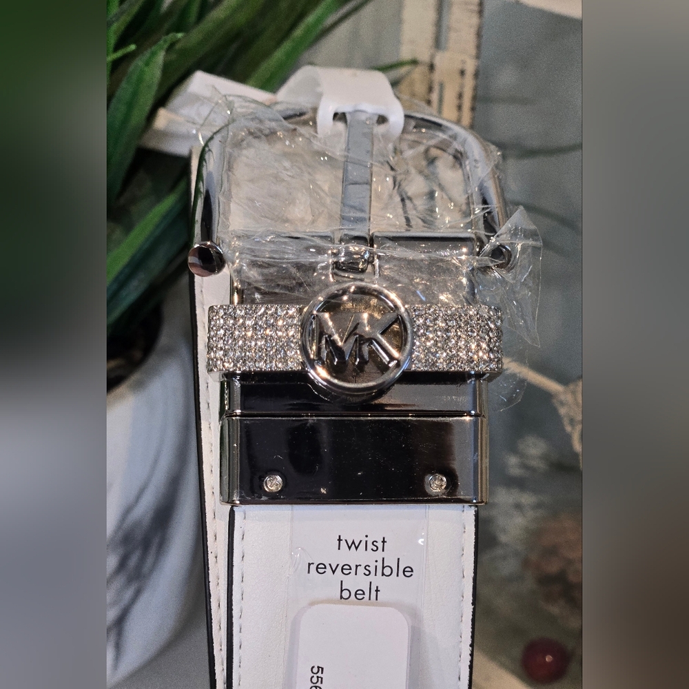 Micheal Kors Reversible Belt Size L - Picture 4 of 7